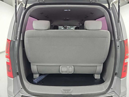 Hyundai Starex — photo 18