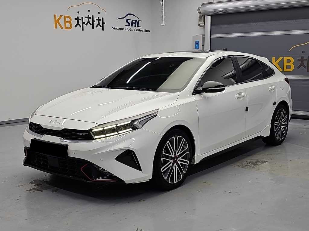 Kia K3 — photo 01