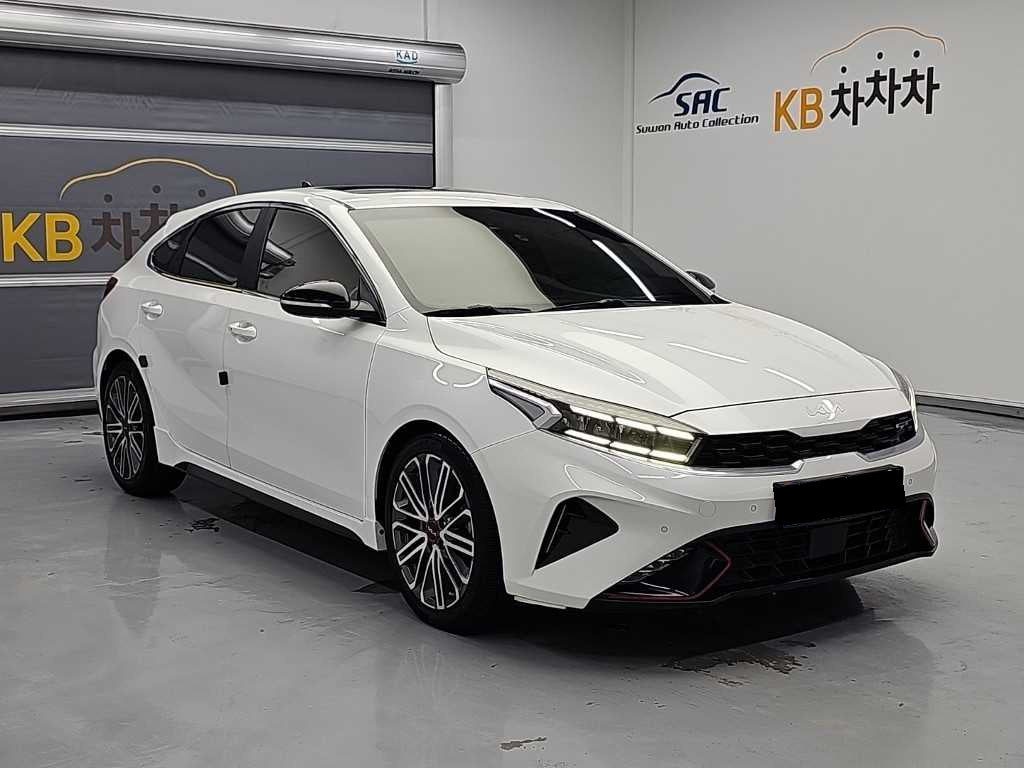 Kia K3 — photo 04