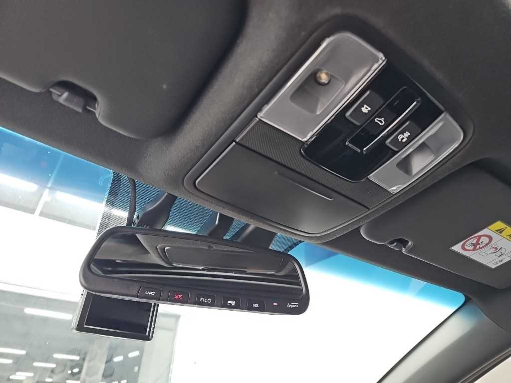 Kia K3 — photo 17