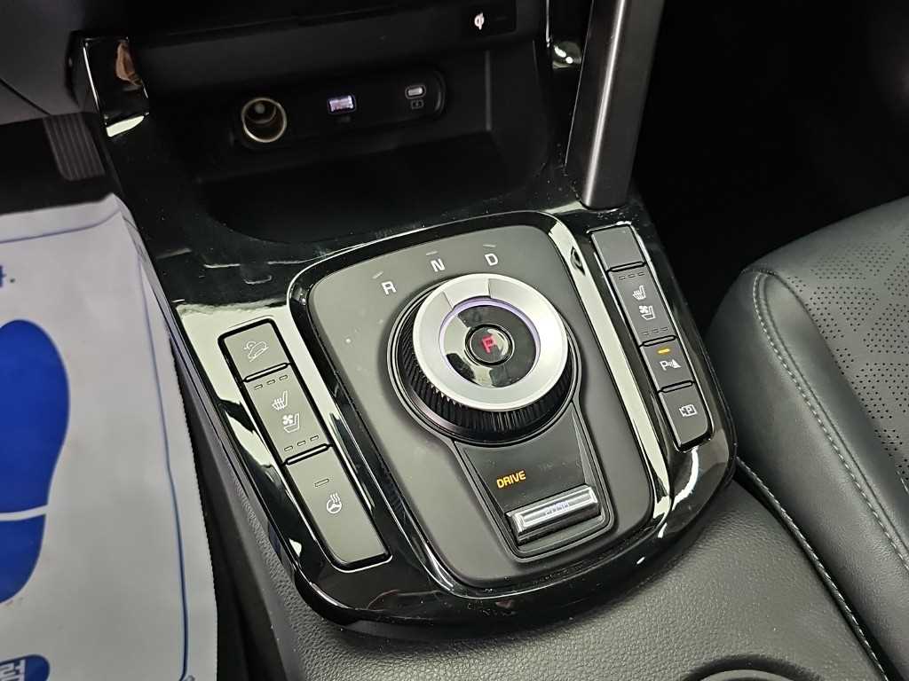 Kia Seltos — photo 08