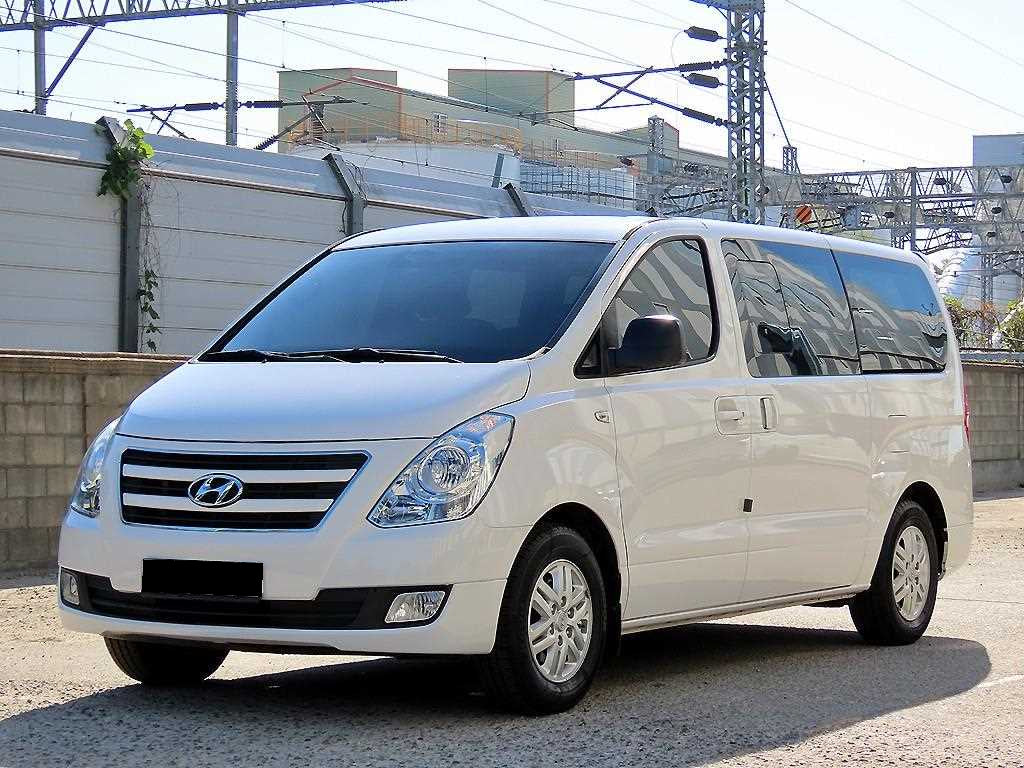 Hyundai Starex — photo 02