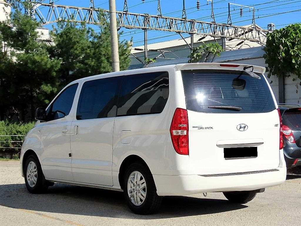 Hyundai Starex — photo 03