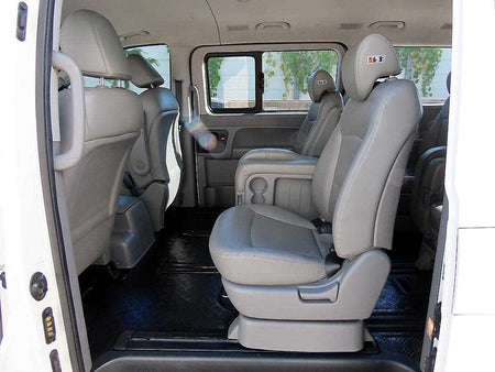 Hyundai Starex — photo 06