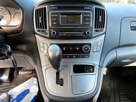 Hyundai Starex — photo 14
