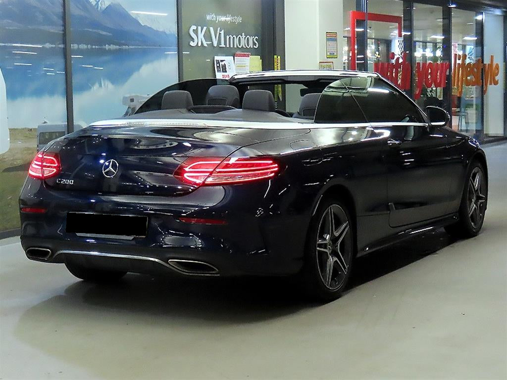 Mercedes-Benz C-Class — photo 09