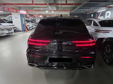 Genesis GV70 — photo 05