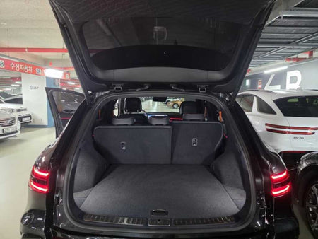 Genesis GV70 — photo 08