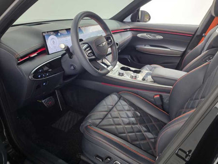 Genesis GV70 — photo 16