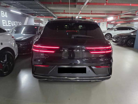 Genesis GV70 — photo 05