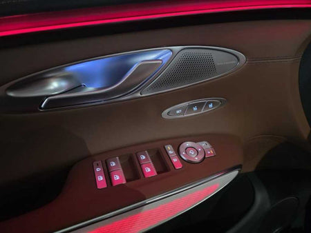 Genesis GV70 — photo 14