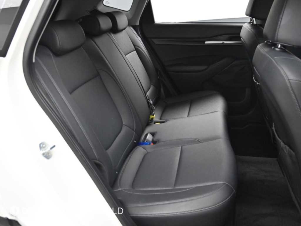 Kia Seltos — photo 12
