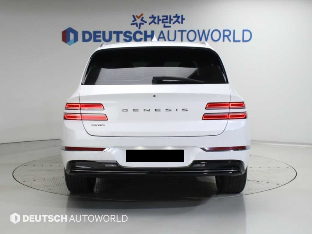 Genesis GV80 — photo 04