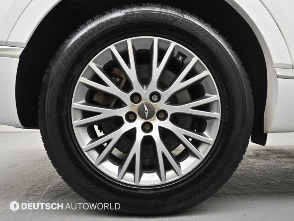 Genesis GV80 — photo 05