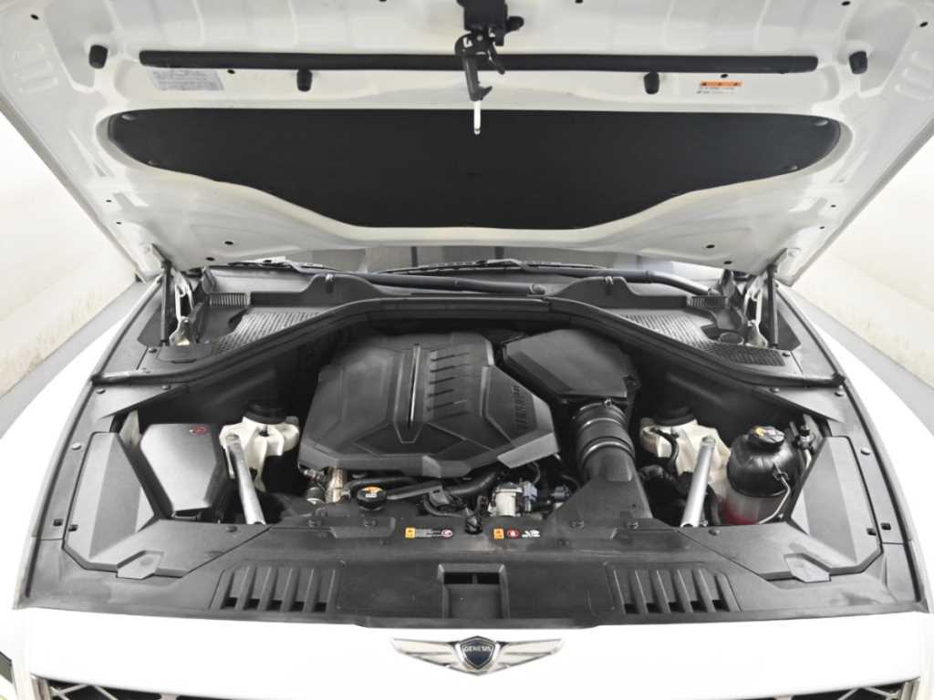 Genesis GV80 — photo 06