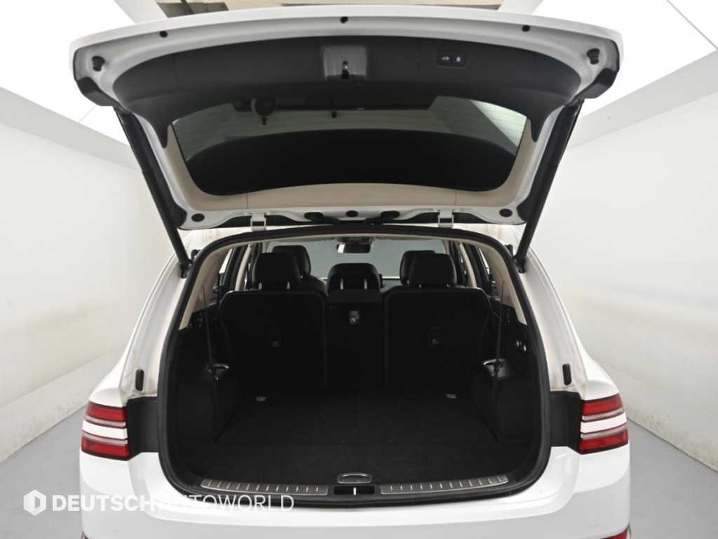 Genesis GV80 — photo 19