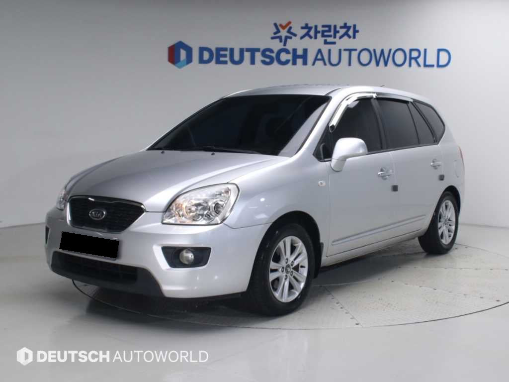 Kia Carens — photo 01