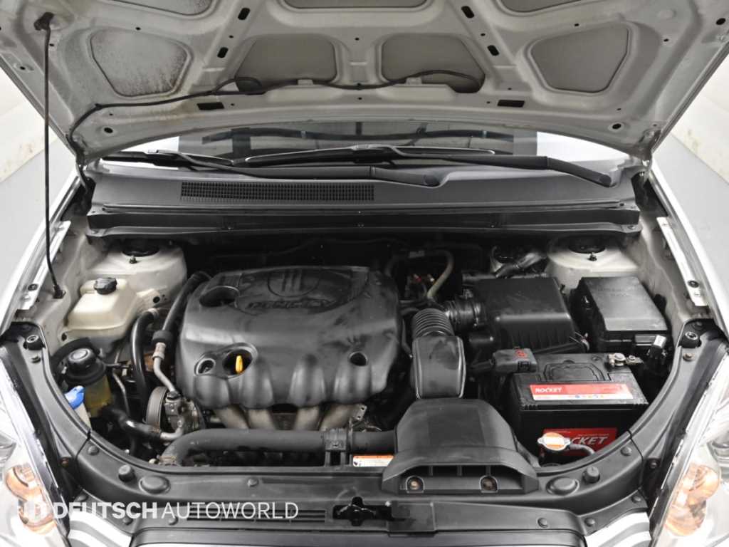 Kia Carens — photo 06