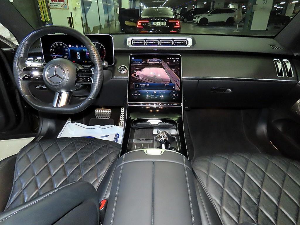 Mercedes-Benz S-Class — photo 10