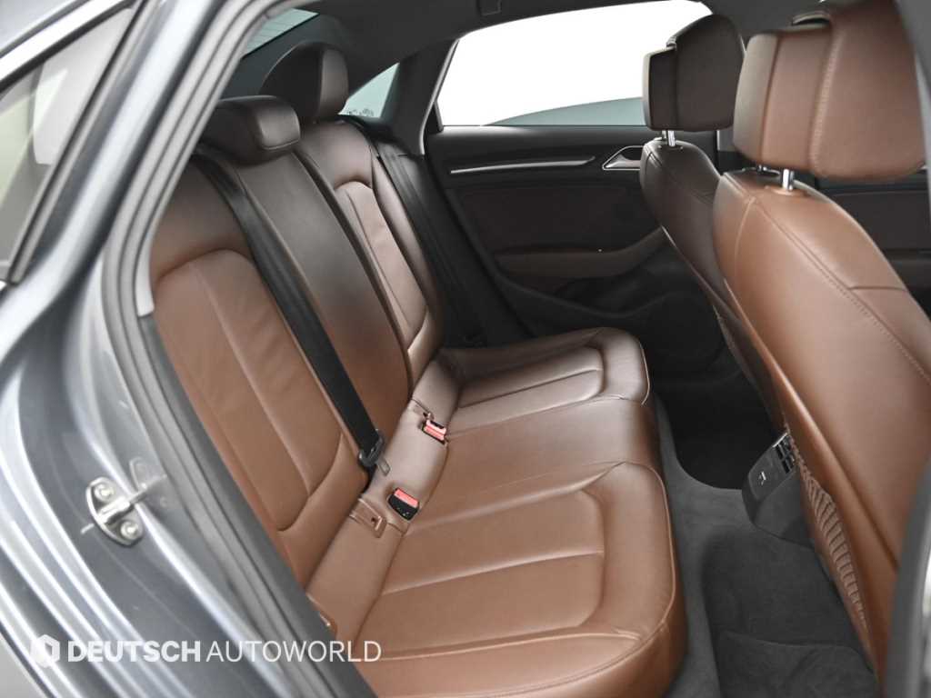 Audi A3 — photo 12