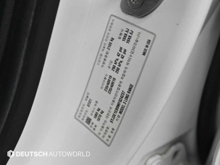 Tesla Model 3 — photo 20