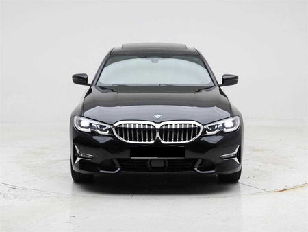 BMW 3-Series — photo 02