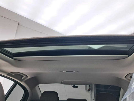BMW 3-Series — photo 16