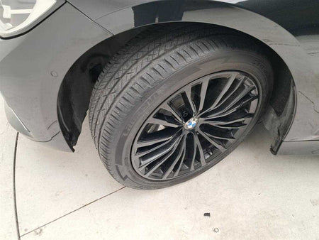 BMW 3-Series — photo 20