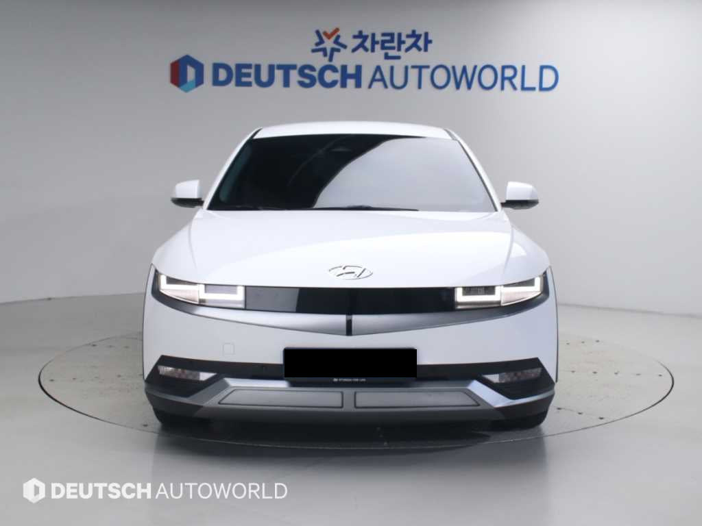 Hyundai Ioniq5 — photo 03