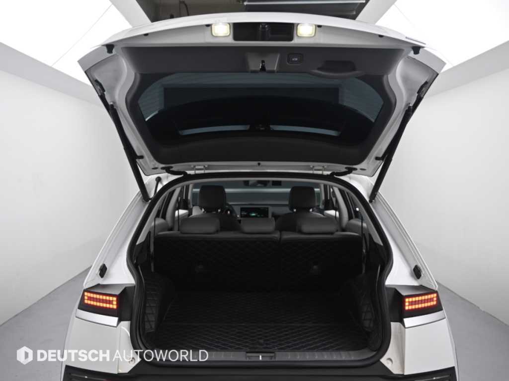 Hyundai Ioniq5 — photo 19
