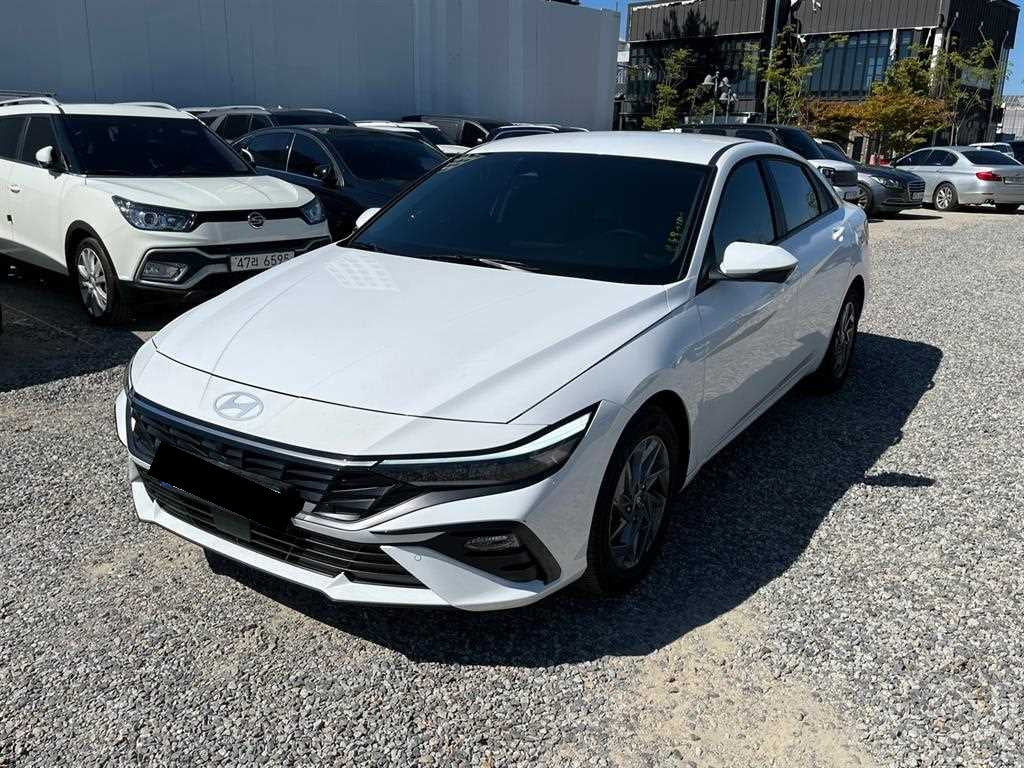 Hyundai Avante — photo 01