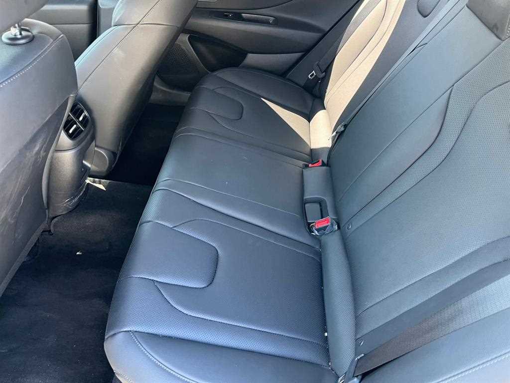 Hyundai Avante — photo 03