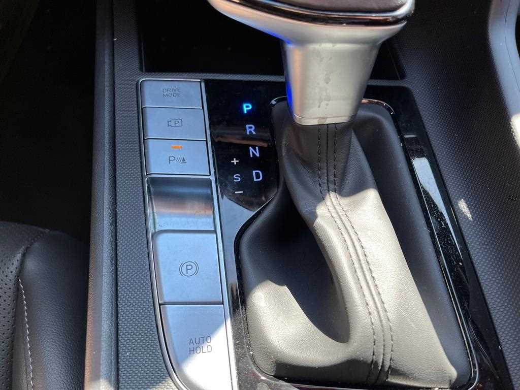 Hyundai Avante — photo 06