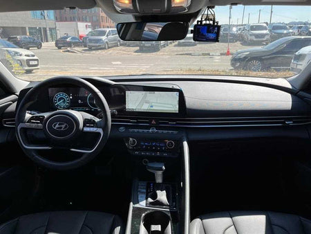 Hyundai Avante — photo 14