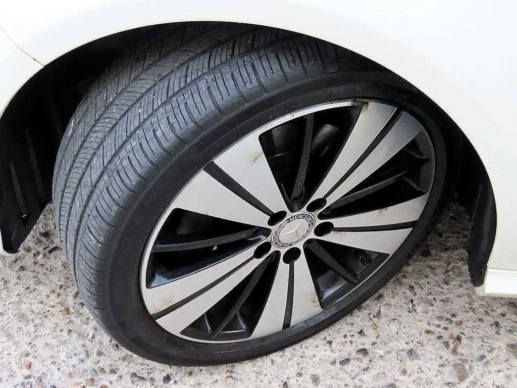 Mercedes-Benz CLA-Class — photo 19