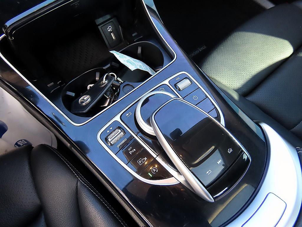 Mercedes-Benz C-Class — photo 13