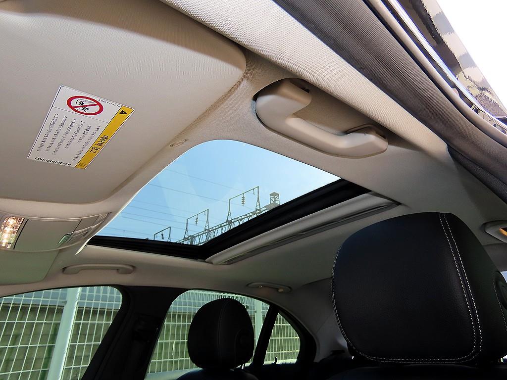 Mercedes-Benz C-Class — photo 18