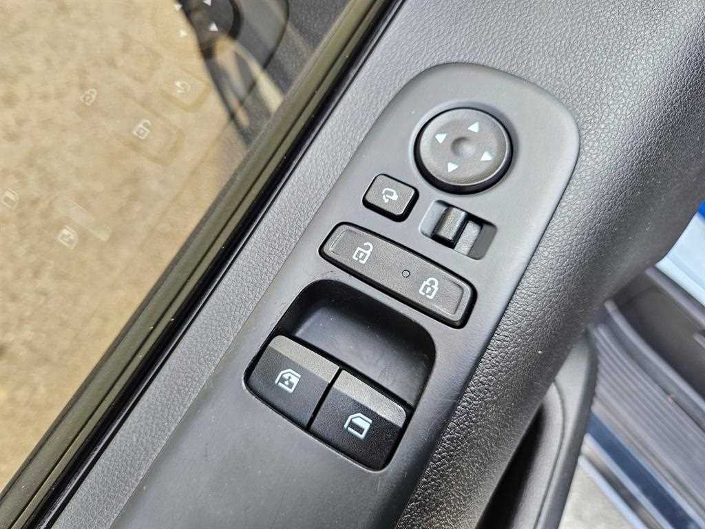 Hyundai Staria — photo 14