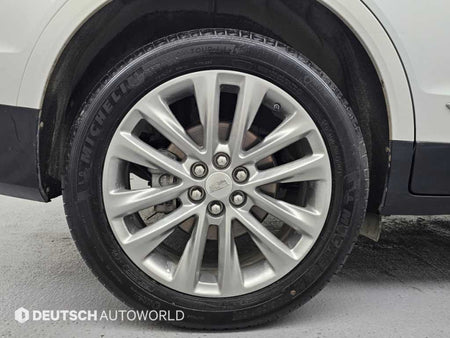Cadillac XT5 — photo 05