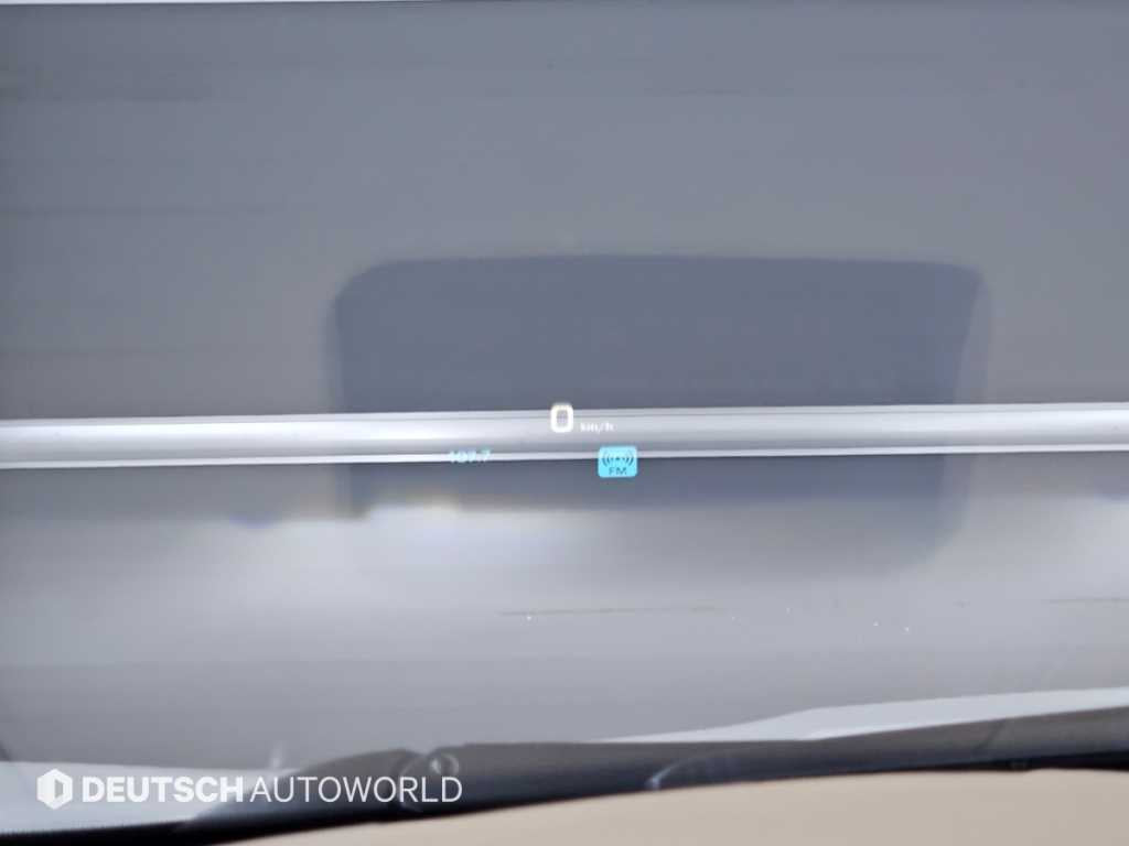 Cadillac XT5 — photo 17