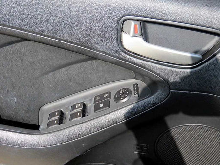 Kia K3 — photo 11
