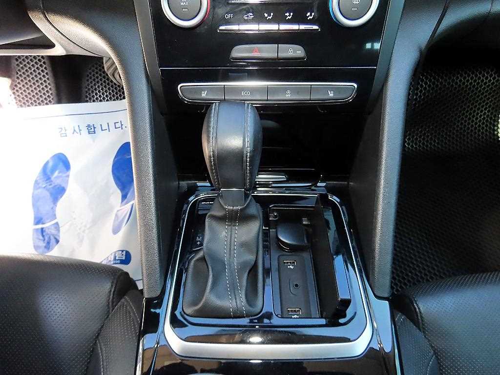 RENAULT SM6 — photo 10