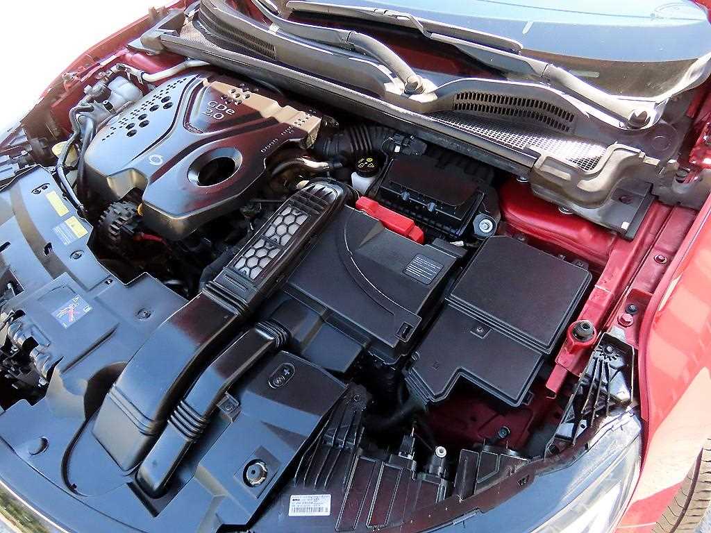 RENAULT SM6 — photo 19