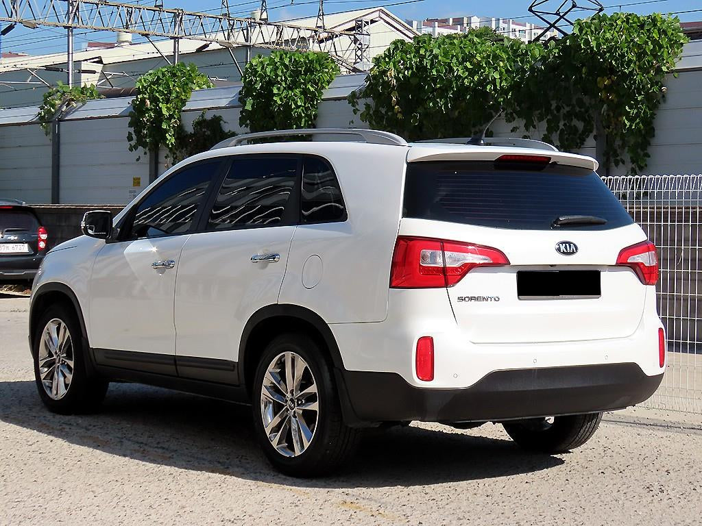 Kia Sorento — photo 03