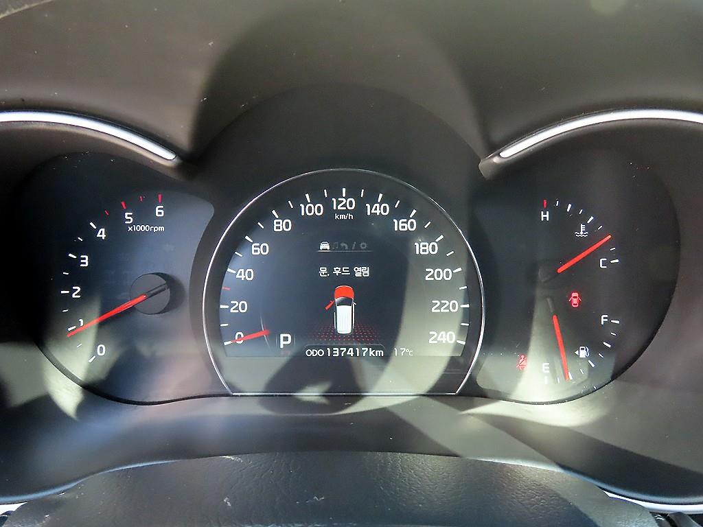 Kia Sorento — photo 09
