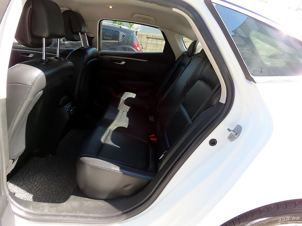 RENAULT SM6 — photo 06