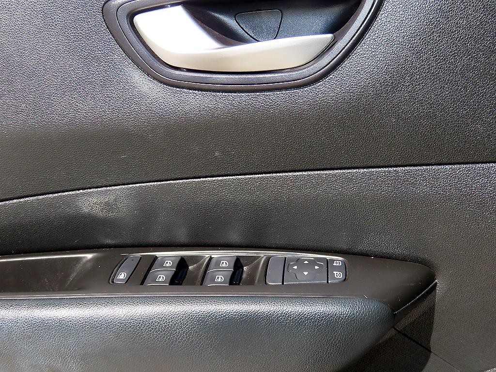 RENAULT SM6 — photo 11