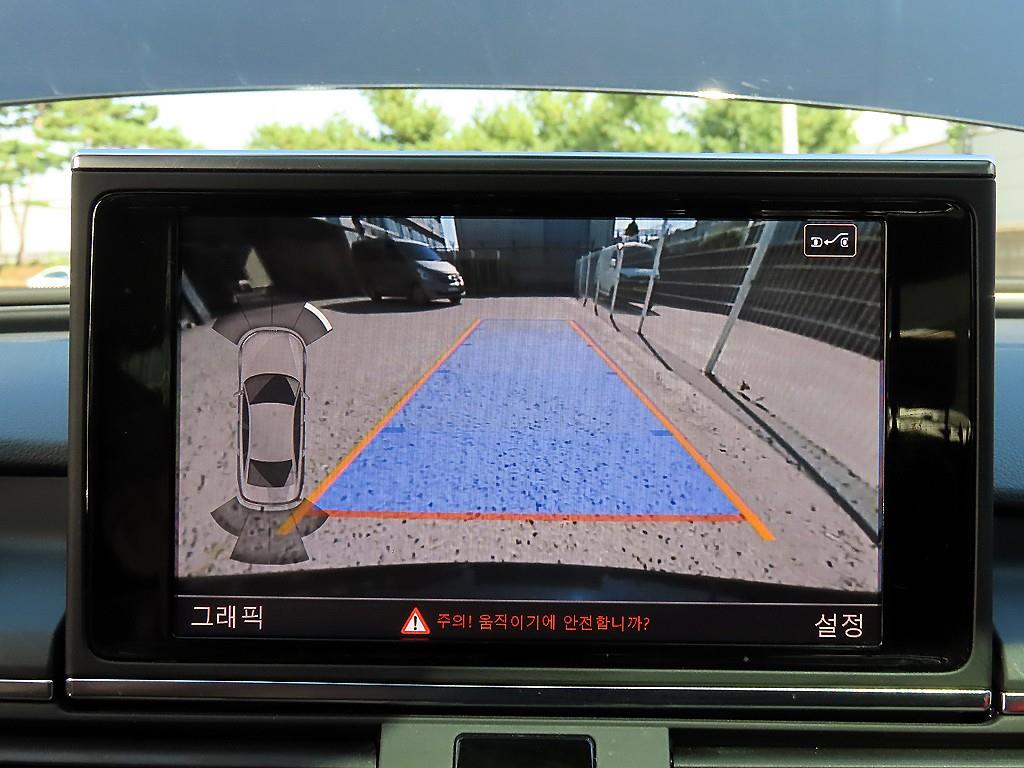 Audi A6 — photo 14