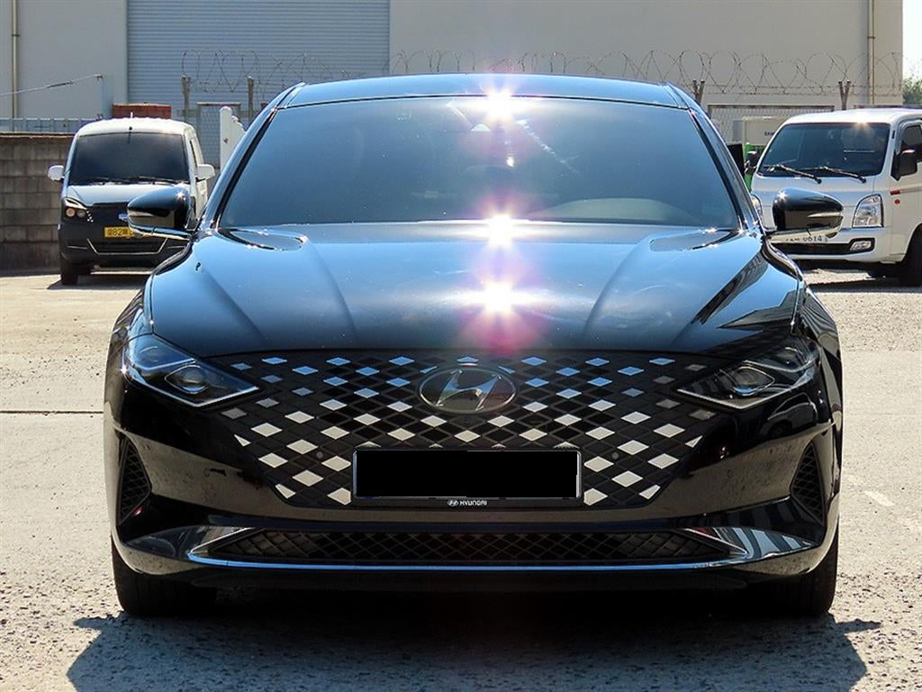 Hyundai Grandeur — photo 01