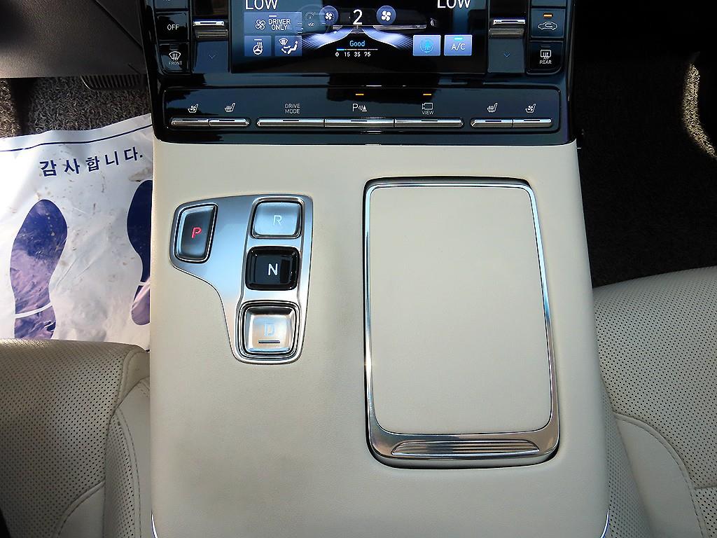 Hyundai Grandeur — photo 10